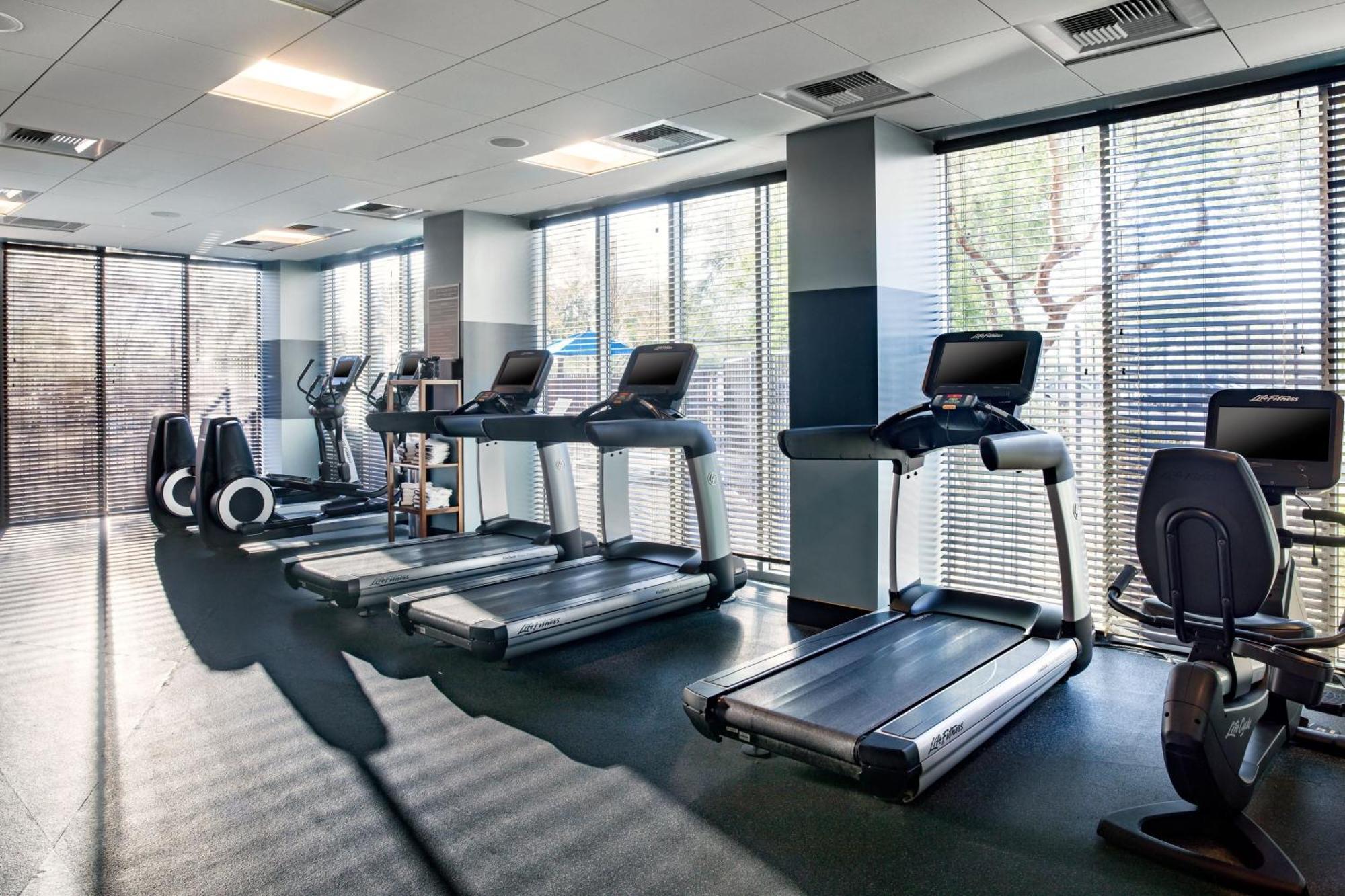 Four Points By Sheraton At Phoenix Mesa Gateway Airport מראה חיצוני תמונה